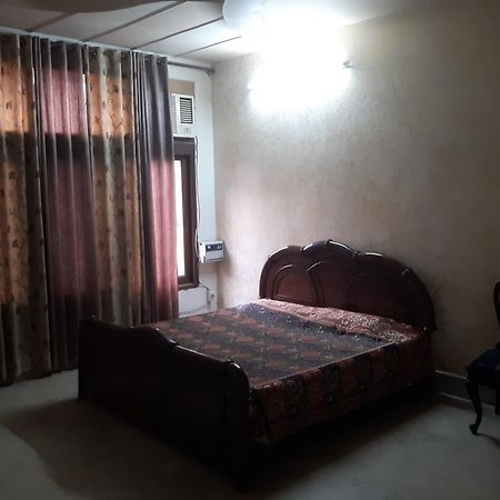 Heritage Inn Ghaziabad Bagian luar foto